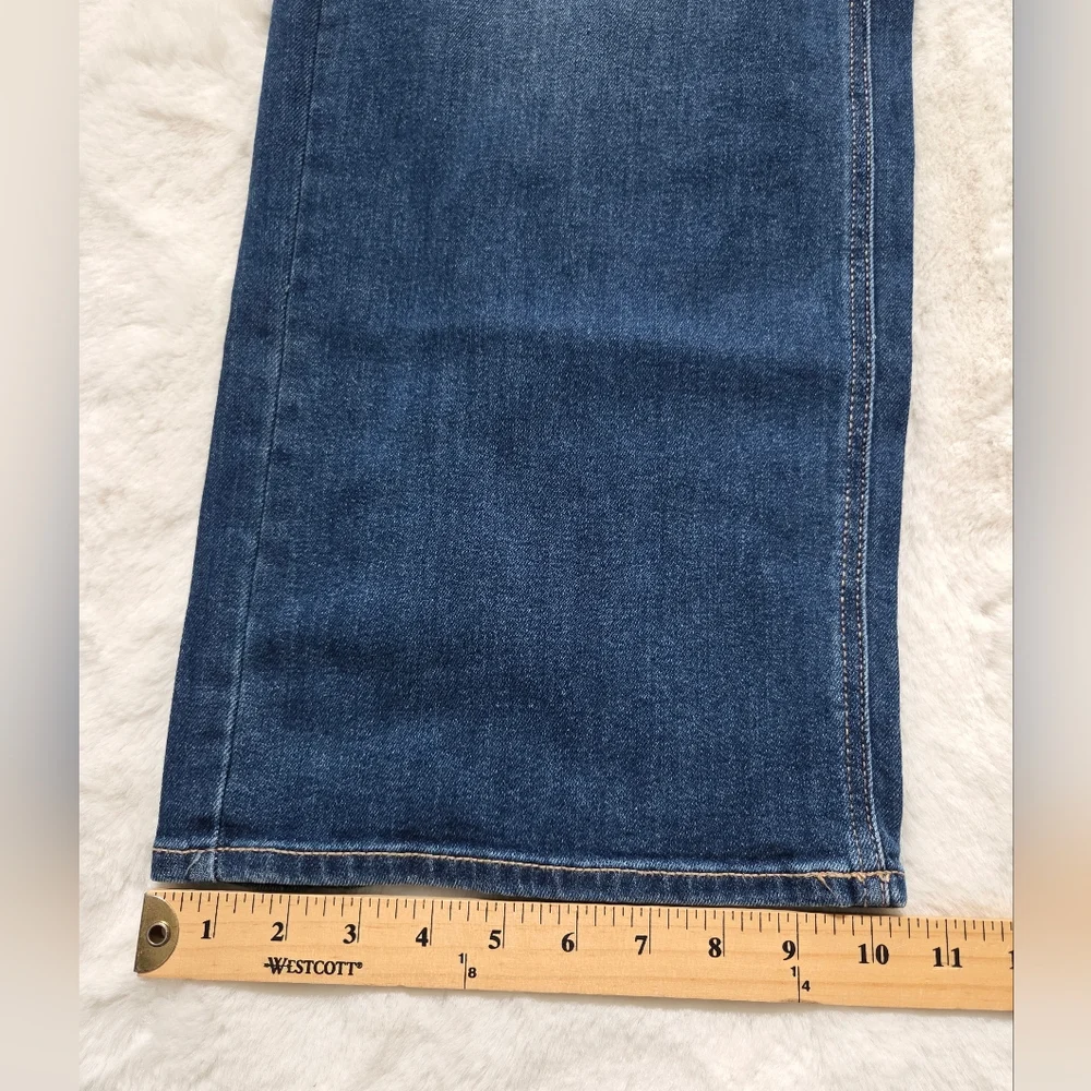 Old Navy Women's High-Waisted Wow Crop Wide-Leg Jeans Size 8 Tall